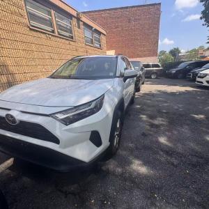 2024 TOYOTA RAV4 AWD 4D SUV XLE