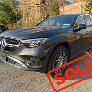 2025 MERCEDES-BENZ GLC300